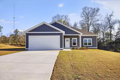7 Shadow Wood Dr, Mchenry, MS 39561