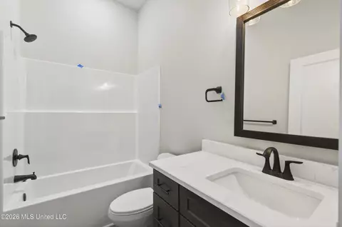 Bath - 7 Shadow Wood Dr, Mchenry, MS 39561 photo 2 of 3