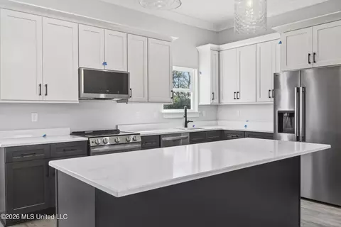 Kitchen - 7 Shadow Wood Dr, Mchenry, MS 39561 photo 1 of 3