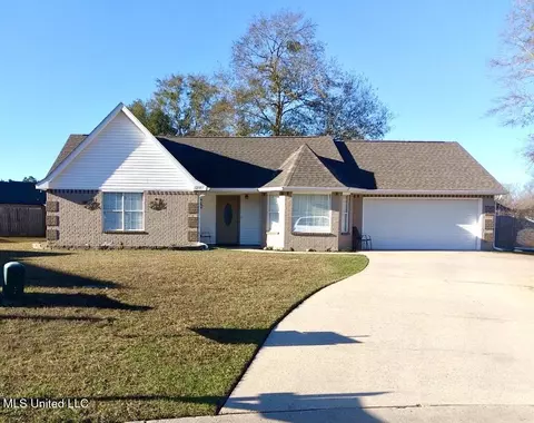 12357 White Oak Dr, Gulfport, MS 39503