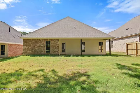 Exterior - 113 Hyde Park Dr, Brandon, MS 39042 photo 2 of 3