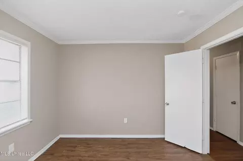Bedroom - 6603 Lyndon B Johnson Dr, Jackson, MS 39213 photo 8 of 9