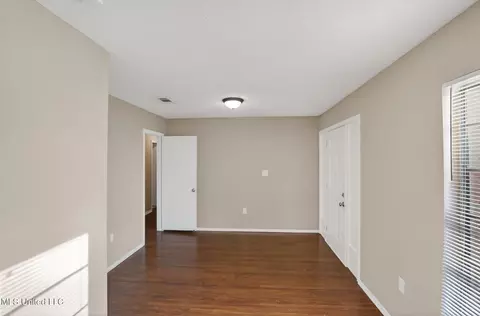 Bedroom - 6603 Lyndon B Johnson Dr, Jackson, MS 39213 photo 1 of 9