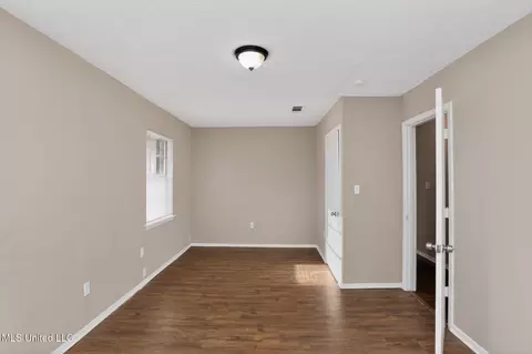 Bedroom - 6603 Lyndon B Johnson Dr, Jackson, MS 39213 photo 2 of 9