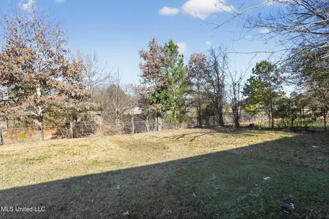 Exterior - 6603 Lyndon B Johnson Dr, Jackson, MS 39213 photo 4 of 7