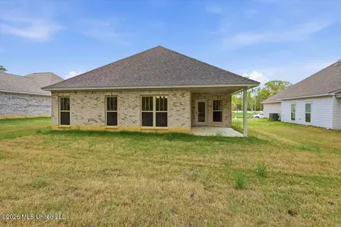 Exterior - 410 Hyde Park Cv, Brandon, MS 39042 photo 5 of 7