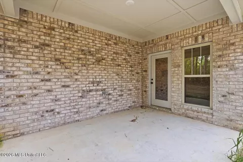 Exterior - 410 Hyde Park Cv, Brandon, MS 39042 photo 4 of 7