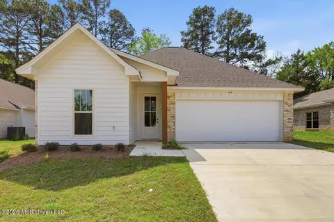 410 Hyde Park Cv, Brandon, MS 39042