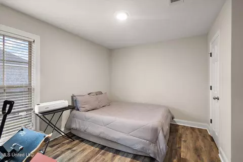 Bedroom - 109 Brunswick Cv, Canton, MS 39046 photo 4 of 4