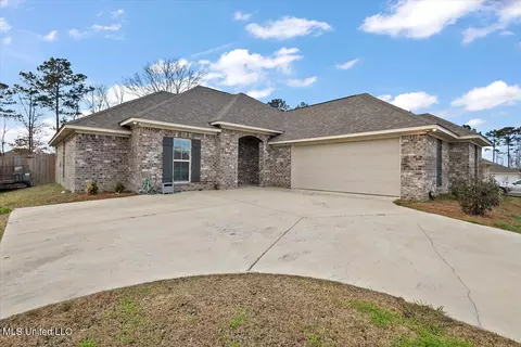 Exterior - 109 Brunswick Cv, Canton, MS 39046 photo 3 of 9