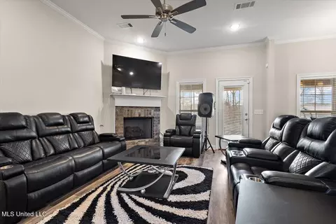 Living - 109 Brunswick Cv, Canton, MS 39046 photo 1 of 1