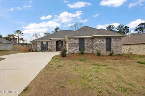 109 Brunswick Cv, Canton, MS 39046