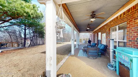 Exterior - 459 N Classic Dr, Hernando, MS 38632 photo 5 of 5