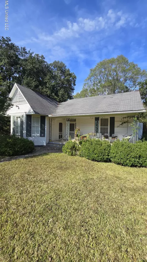 134 Dale Dr, Hazlehurst, MS 39083