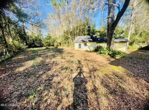 Exterior - 406 Aston Ave, Mccomb, MS 39648 photo 6 of 7