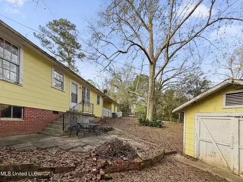 Exterior - 406 Aston Ave, Mccomb, MS 39648 photo 2 of 7