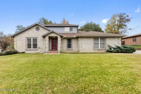 13040 Andy Dr, Gulfport, MS 39503