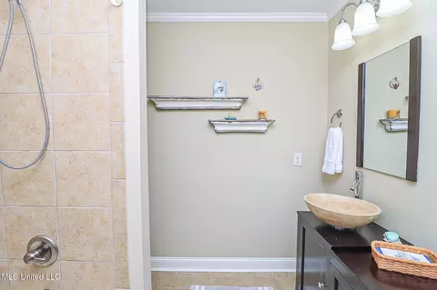 Bath - 65 Breakers Ln, Ridgeland, MS 39157 photo 10 of 12