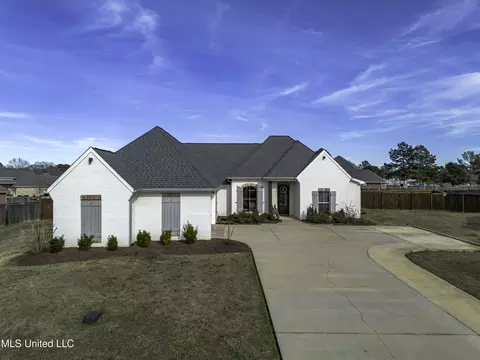 705 Queens Ct, Flowood, MS 39232