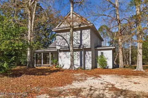 13401 Larue Rd, Vancleave, MS 39565