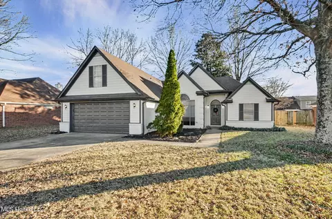 10035 Tally Ho Dr, Olive Branch, MS 38654
