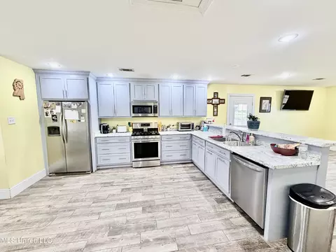 2538 Timber Ln, Lucedale, MS 39452 photo 5