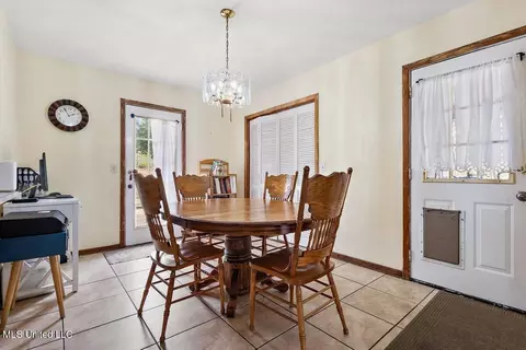 Dining - 1408 Dunn Rd, Terry, MS 39170 photo 1 of 1