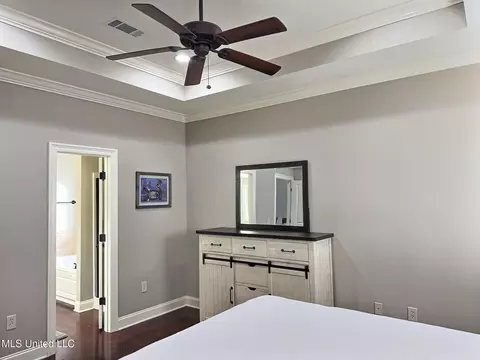 Bedroom - 303 Ridge Pointe Dr, Brandon, MS 39042 photo 2 of 5