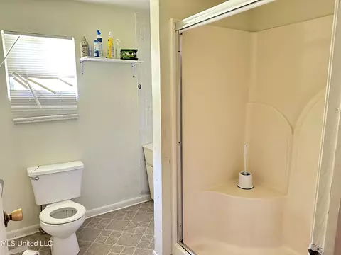 Bath - 520 E Choctaw St, Magee, MS 39111 photo 2 of 3
