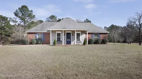 1131 Quail Ridge Dr, Mccomb, MS 39648
