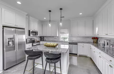 Kitchen - 104 Leah Cv, Canton, MS 39046 photo 3 of 7
