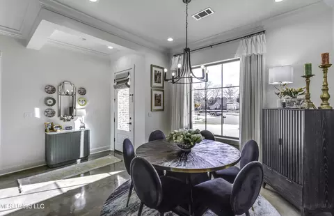Dining - 104 Leah Cv, Canton, MS 39046 photo 2 of 4
