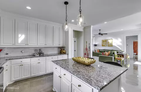Kitchen - 104 Leah Cv, Canton, MS 39046 photo 5 of 7