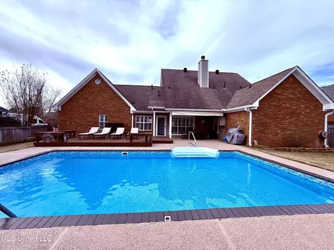 Exterior - 232 Greensview Dr, Brandon, MS 39047 photo 2 of 2