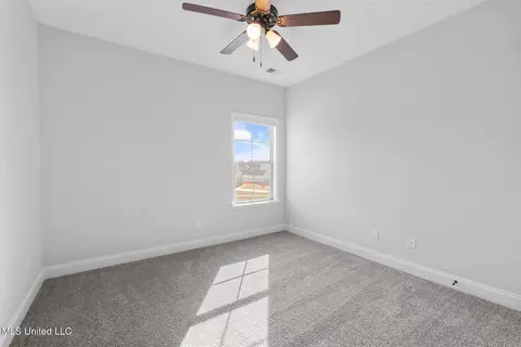 Bedroom - 1802 Millers Cv, Nesbit, MS 38651 photo 3 of 4
