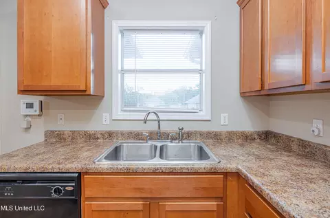 Kitchen - 101 Stapleton Dr, Canton, MS 39046 photo 4 of 4
