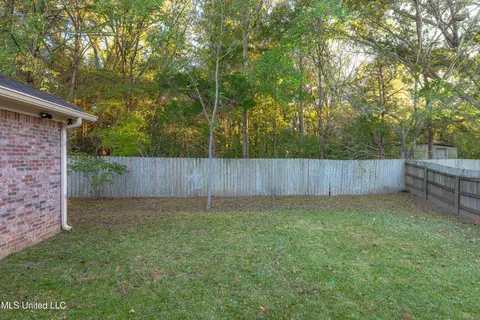 Exterior - 101 Stapleton Dr, Canton, MS 39046 photo 3 of 4