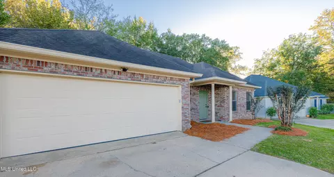 Exterior - 101 Stapleton Dr, Canton, MS 39046 photo 2 of 4