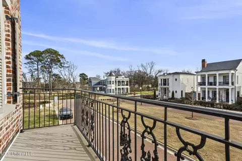 Exterior - 210 Amelia St, Madison, MS 39110 photo 3 of 4
