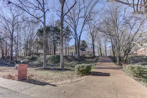8237 Windersgate Dr, Olive Branch, MS 38654 photo 4