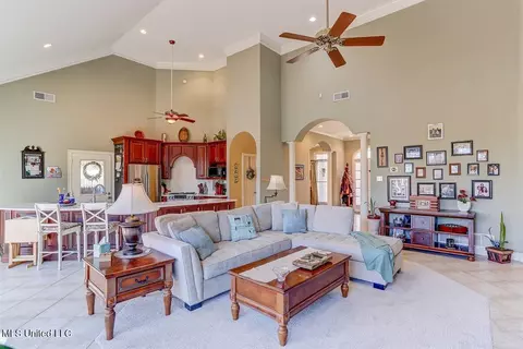 8237 Windersgate Dr, Olive Branch, MS 38654 photo 12