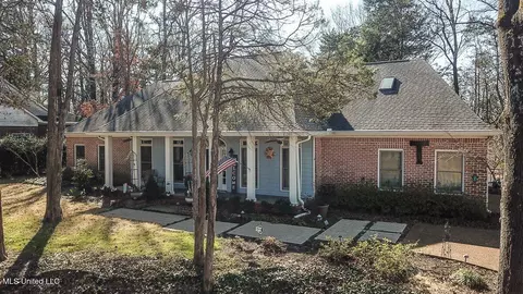 8237 Windersgate Dr, Olive Branch, MS 38654 photo 3