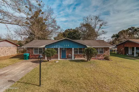 115 Connie Dr, Gulfport, MS 39503