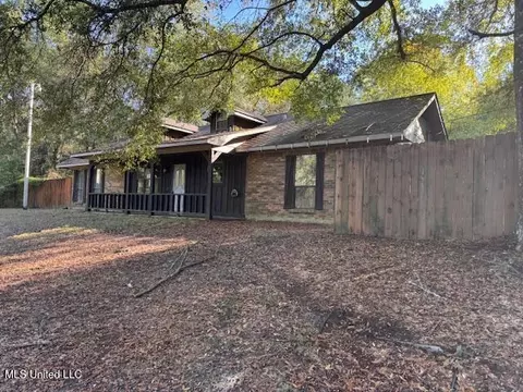 201 Mason Rd, Lucedale, MS 39452