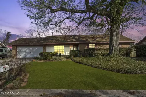 105 Eugene Dr, Gulfport, MS 39503