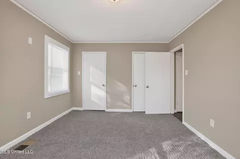 Bedroom - 421 Benning Rd, Jackson, MS 39206 photo 8 of 10