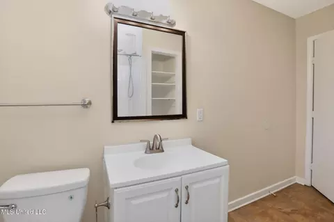 Bath - 421 Benning Rd, Jackson, MS 39206 photo 3 of 3