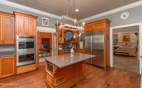 Kitchen - 3775 Coker Rd, Madison, MS 39110 photo 4 of 9