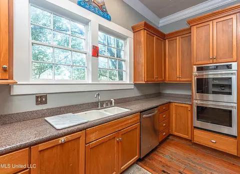 Kitchen - 3775 Coker Rd, Madison, MS 39110 photo 2 of 9