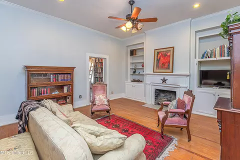 Living - 3775 Coker Rd, Madison, MS 39110 photo 2 of 6